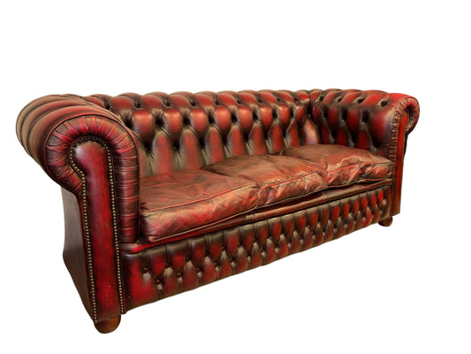 Chesterfield 3-sits soffa i oxblood läder