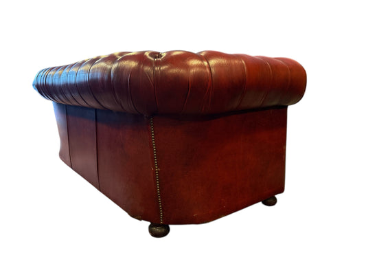 Chesterfield 3-sits soffa i oxblood läder