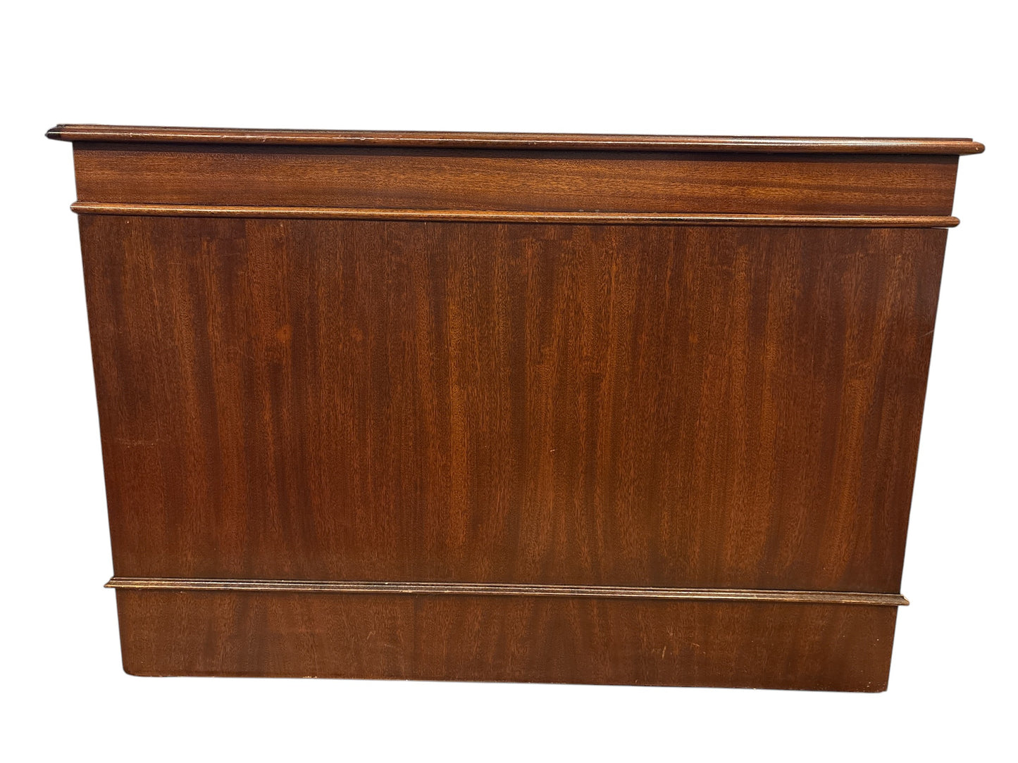 Vintage skrivbord i trä – klassisk stil
