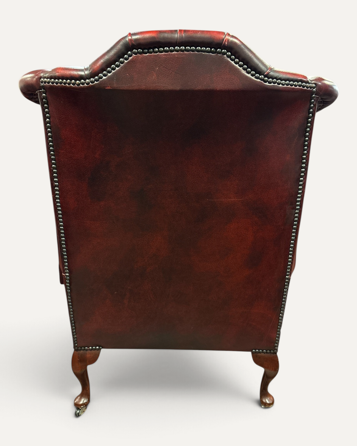 Chesterfield wingback-fåtölj i oxblood läder – bild 5 – Chesterhome