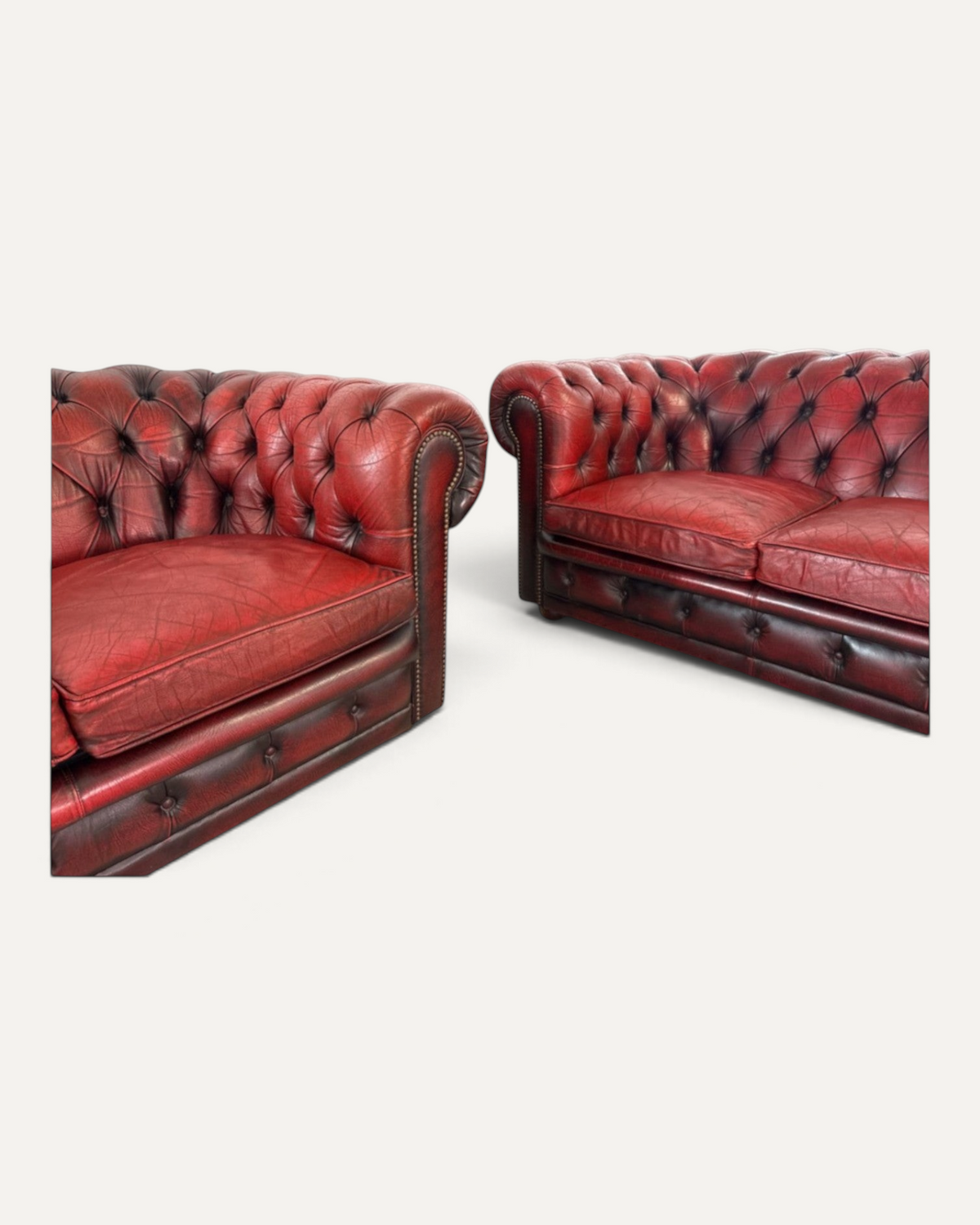 Vintage Chesterfield-soffgrupp i äkta läder, 3-sits och 2-sits – bild 3 – Chesterhome