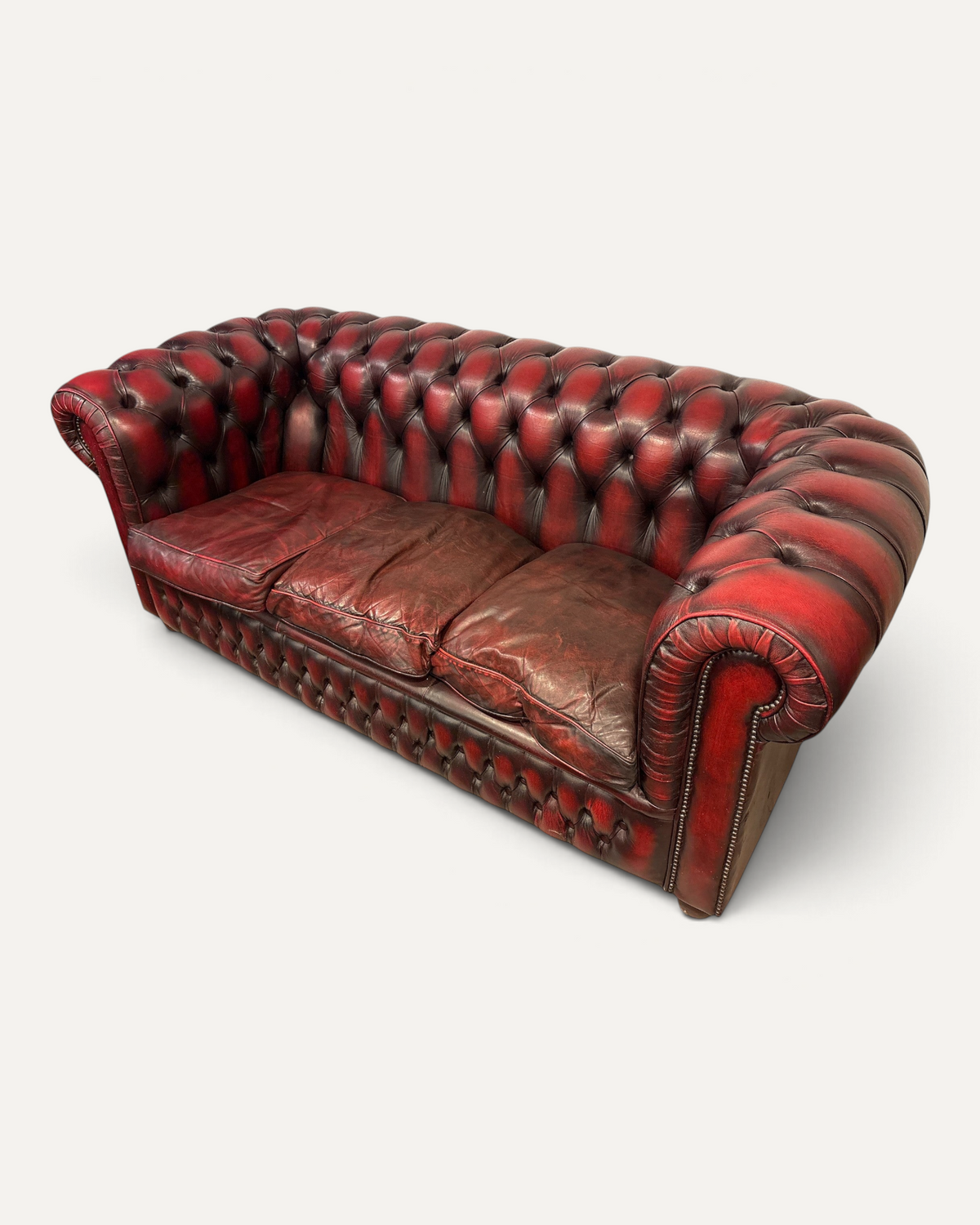 Chesterfield 3-sits soffa i oxblood läder – Chesterhome