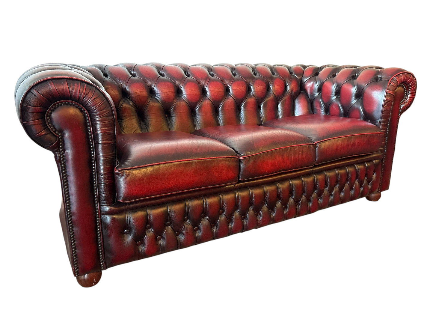 Chesterfield 3-sits soffa i oxblood läder