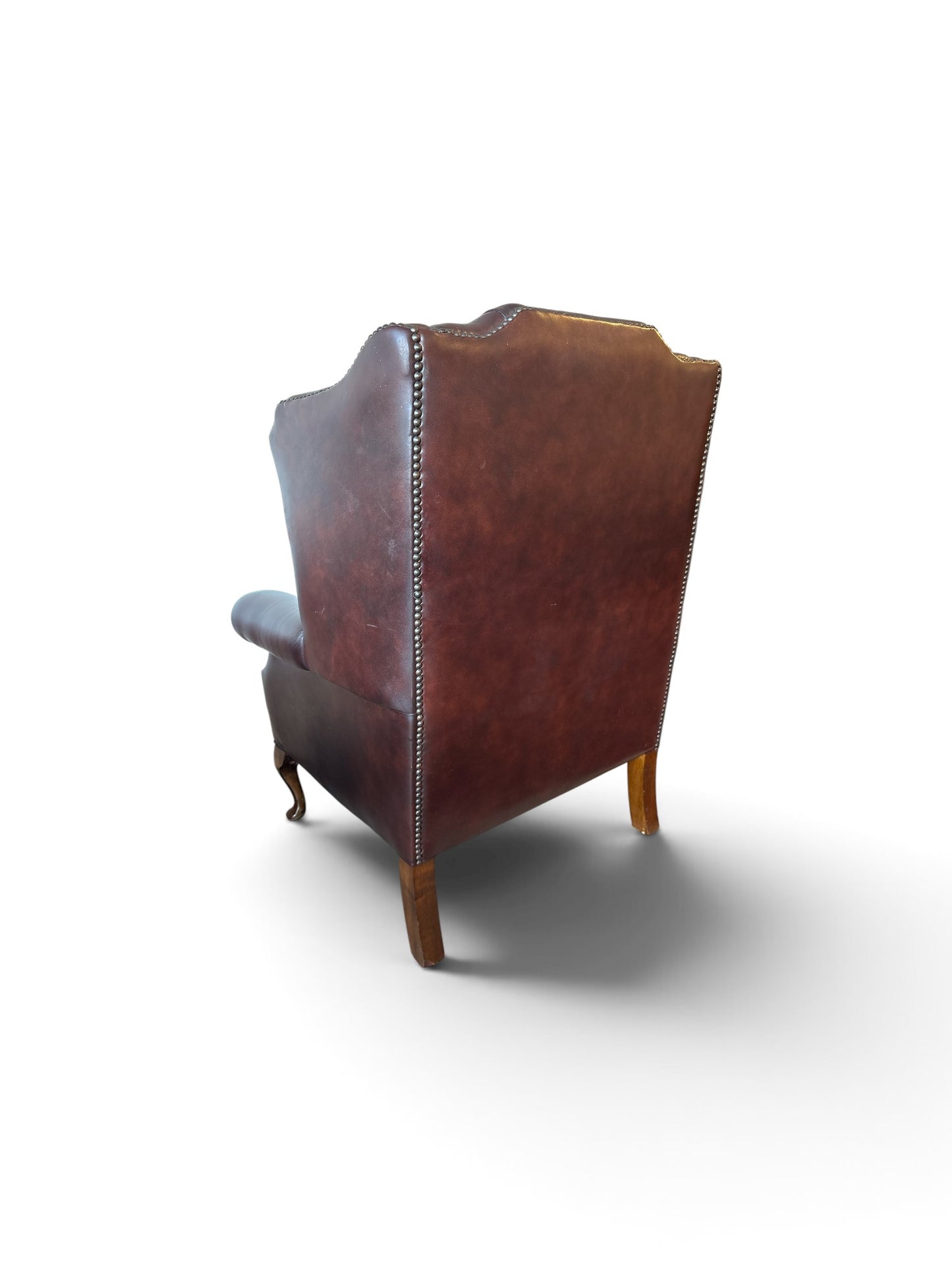 Engelsk Chesterfield Wingback fåtölj i brunt läder