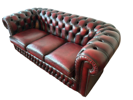 Chesterfield 3-sits soffa i oxblood läder