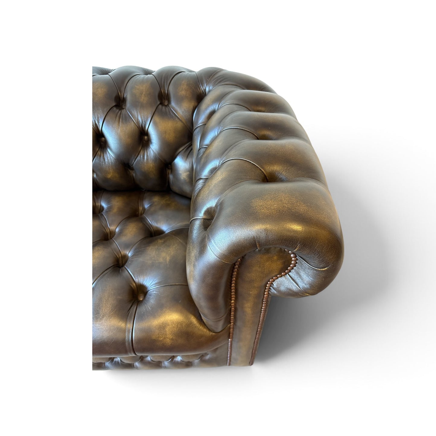 Engelsk Chesterfield 3-sits soffa i brunt och olivgrönt läder