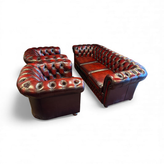 Chesterfield Leather Sofa and Chairs by Winchester – Set of 3