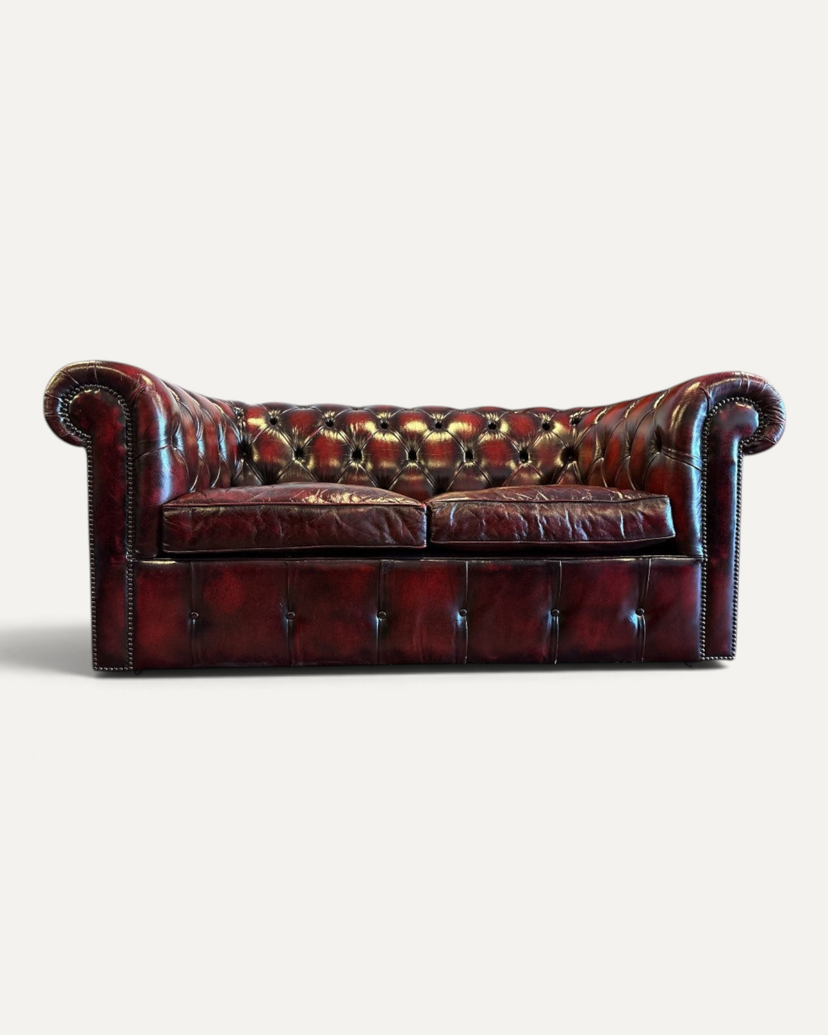 Chesterfield 2-sits soffa i oxblood läder – bild 3 – Chesterhome