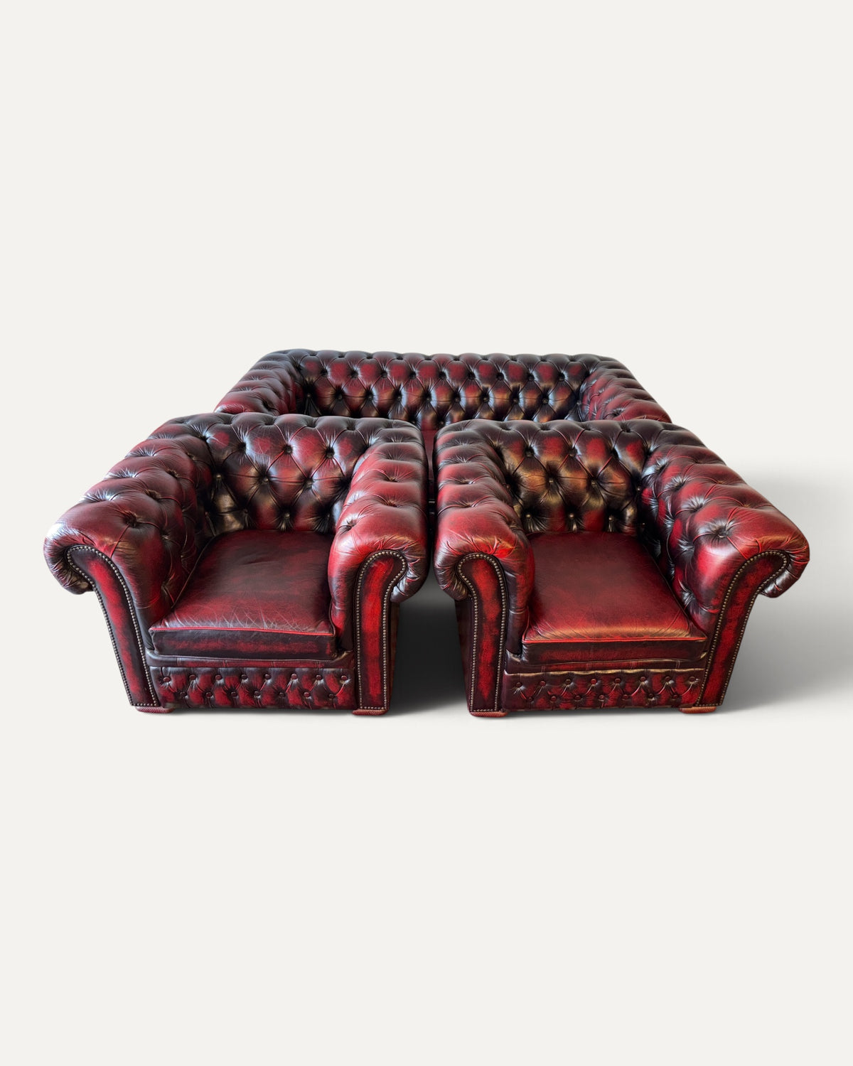 Chesterfield soffgrupp i läder – 3 delar