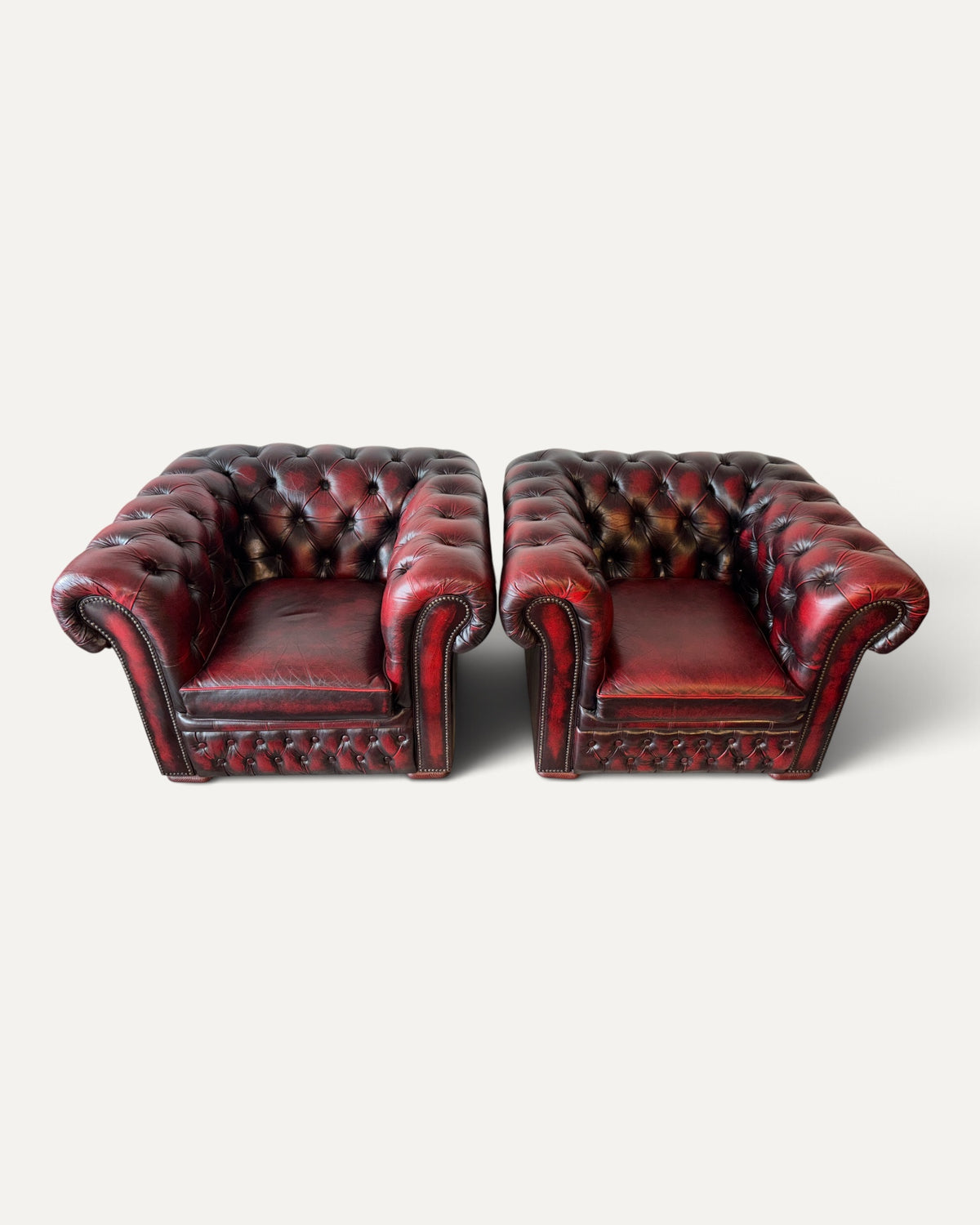 Chesterfield soffgrupp i läder – 3 delar