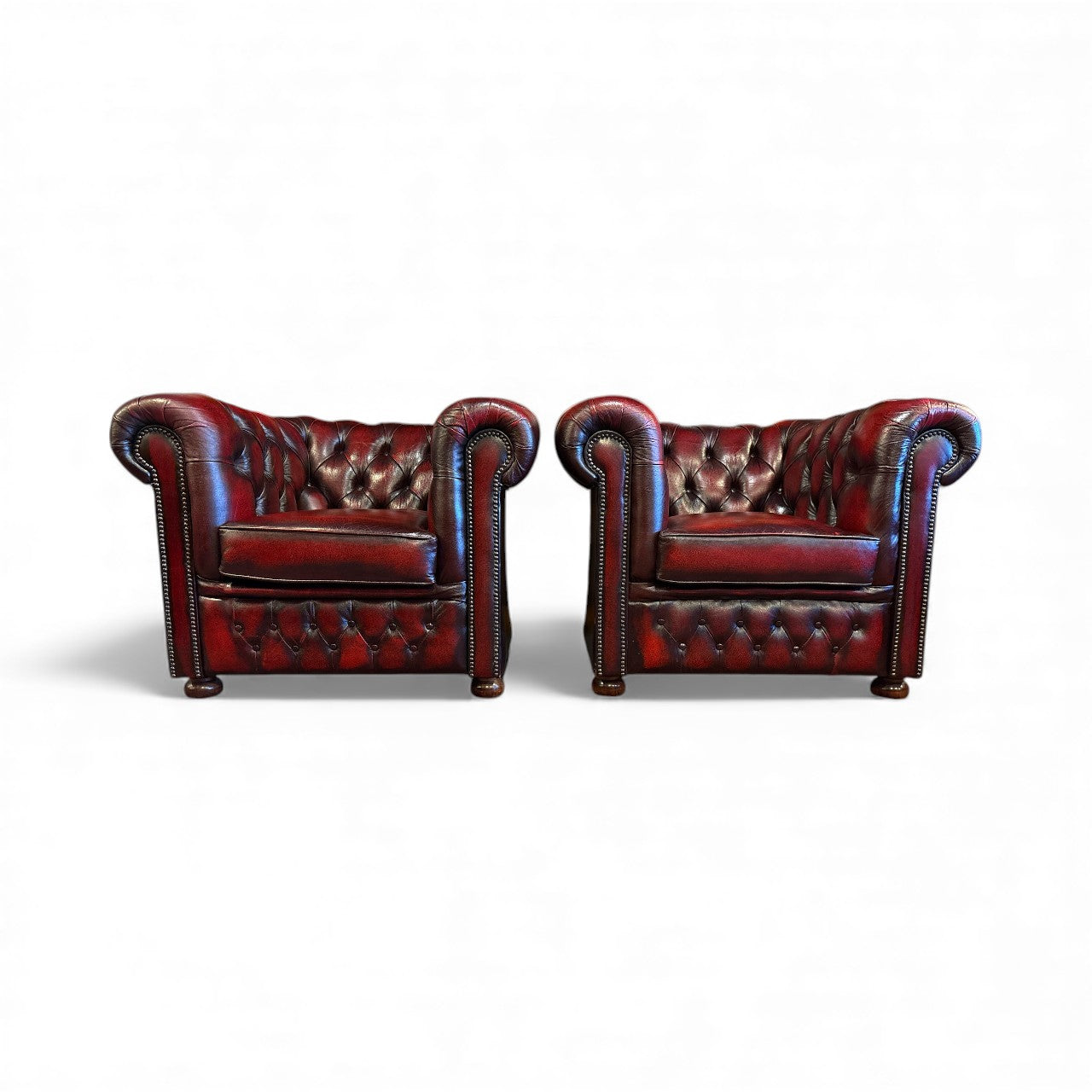 Chesterfield Leather Sofa and Chairs by Winchester – Set of 3