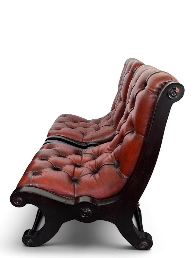 Engelska Chesterfield lounge stolar i oxblood läder — set om 2
