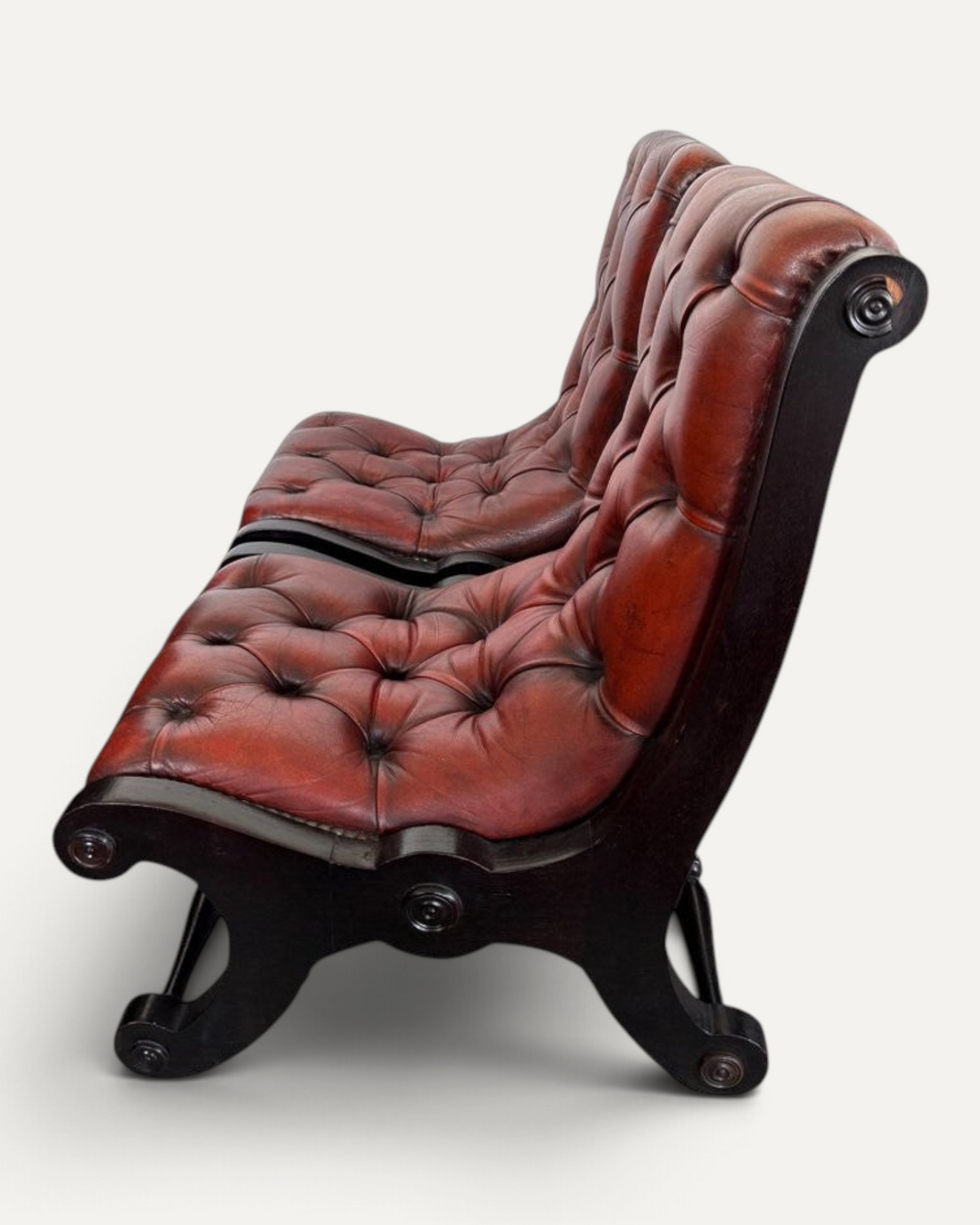 Par engelska Chesterfield loungestolar i oxblood läder – bild 4 – Chesterhome