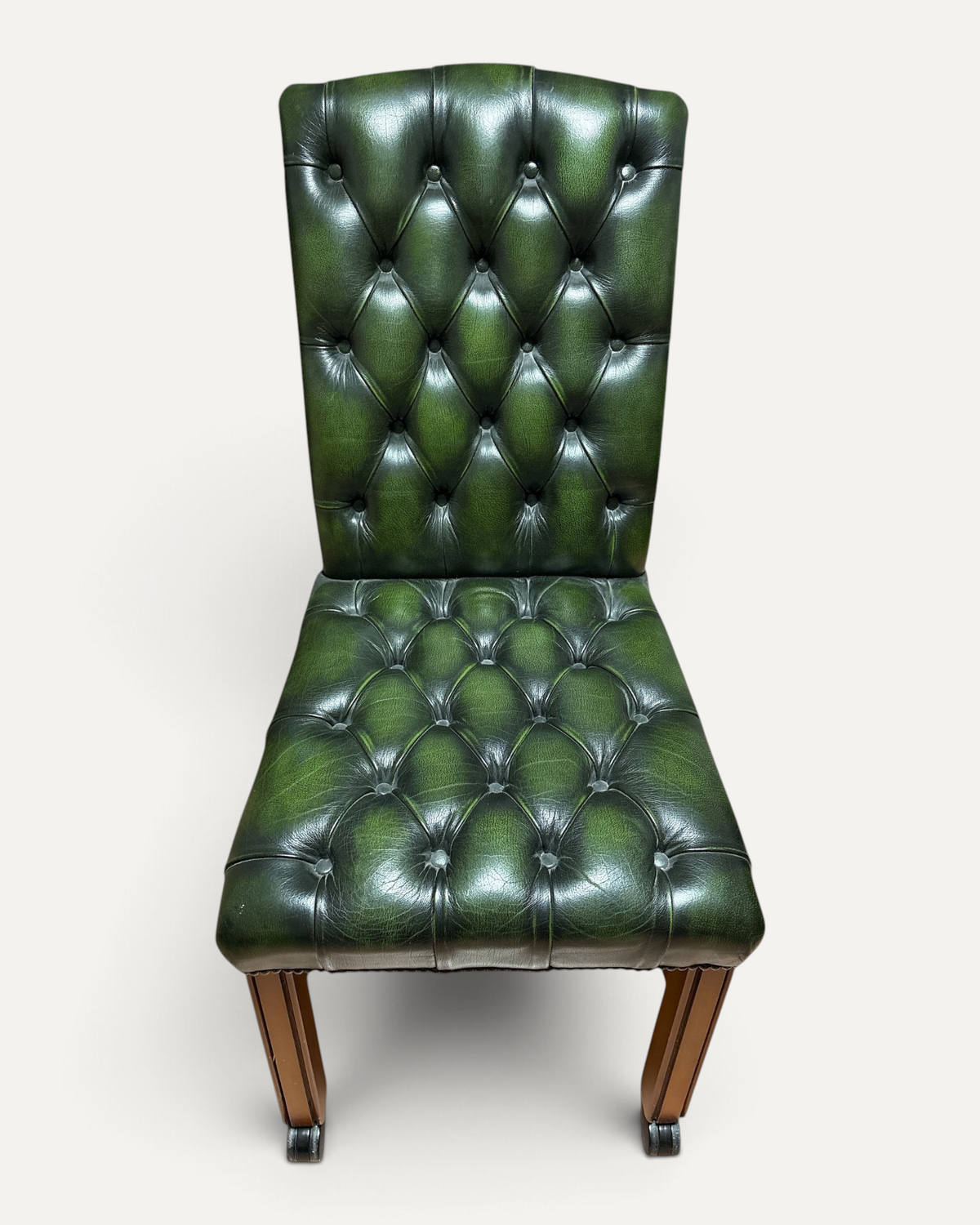 Engelsk Chesterfield kontorsstol i grönt läder, 1960-tal – Chesterhome