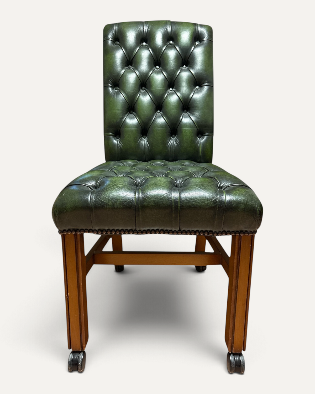 Engelsk Chesterfield kontorsstol i grönt läder, 1960-tal – bild 2 – Chesterhome