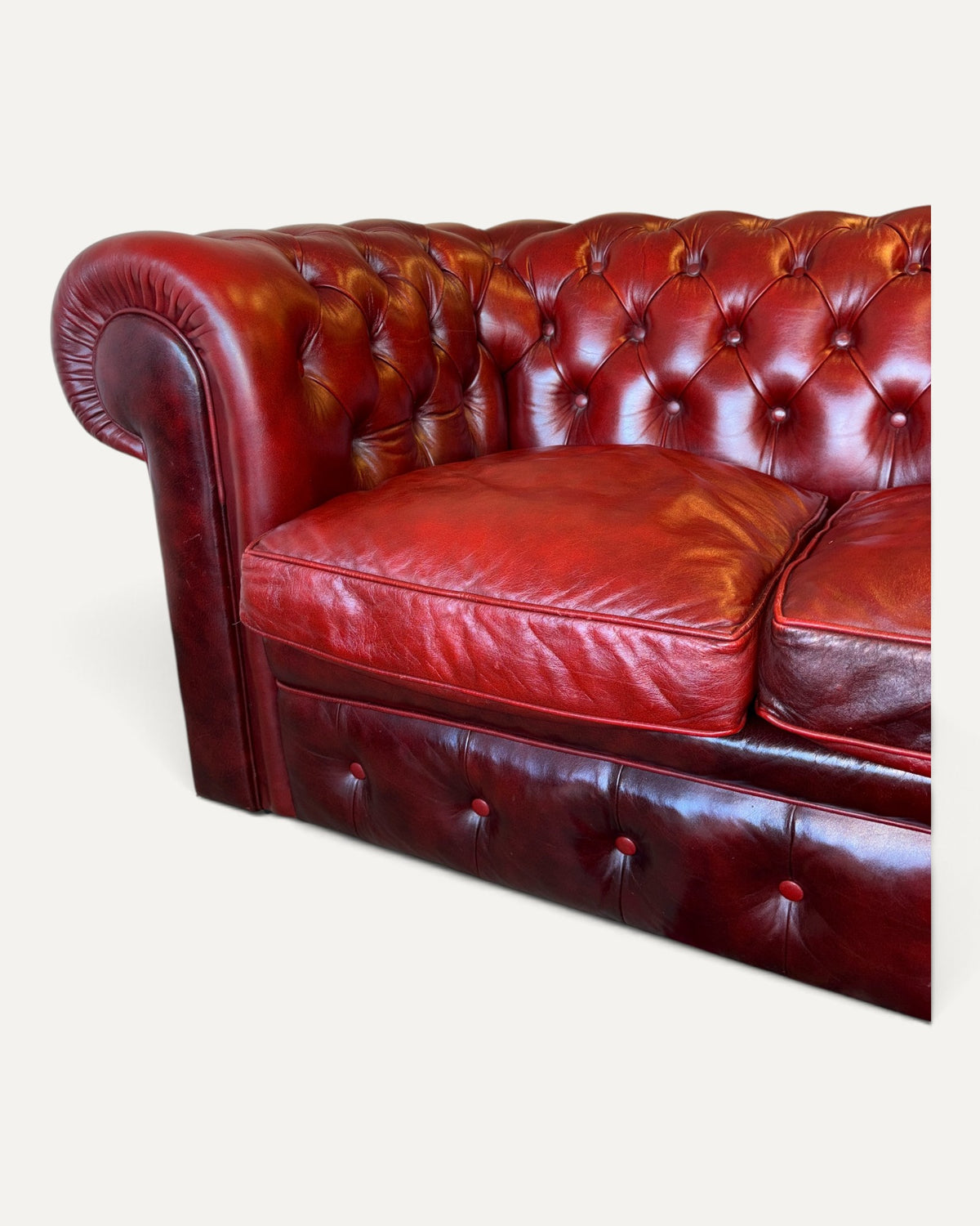 Chesterfield 3-sits soffa, oxblood läder