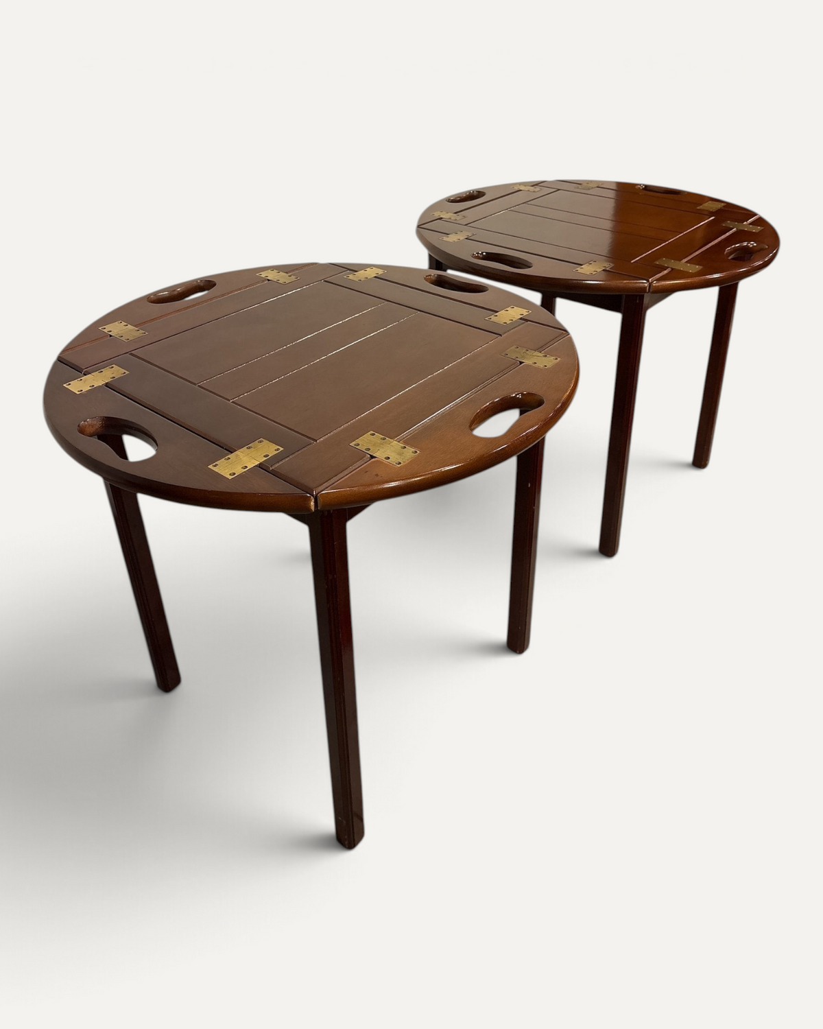 Två butler's sidobord i mahogny – bild 3 – Chesterhome