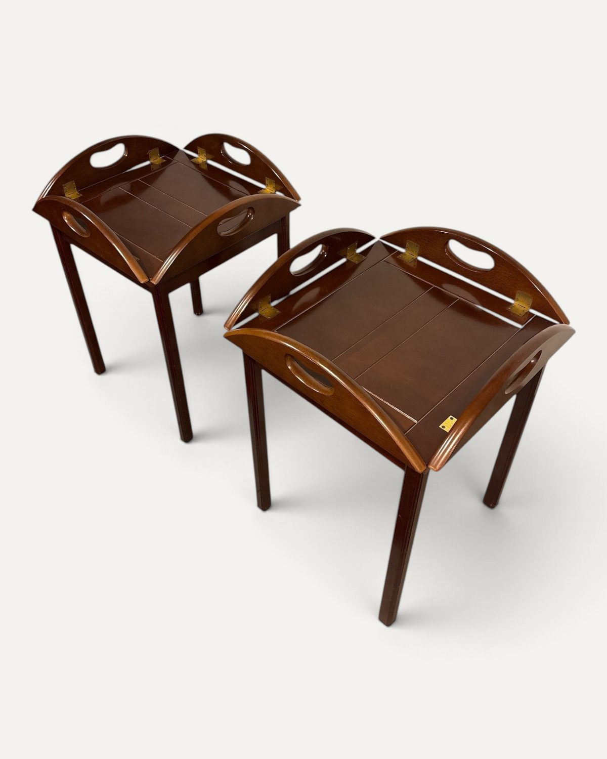 Två butler's sidobord i mahogny – bild 2 – Chesterhome