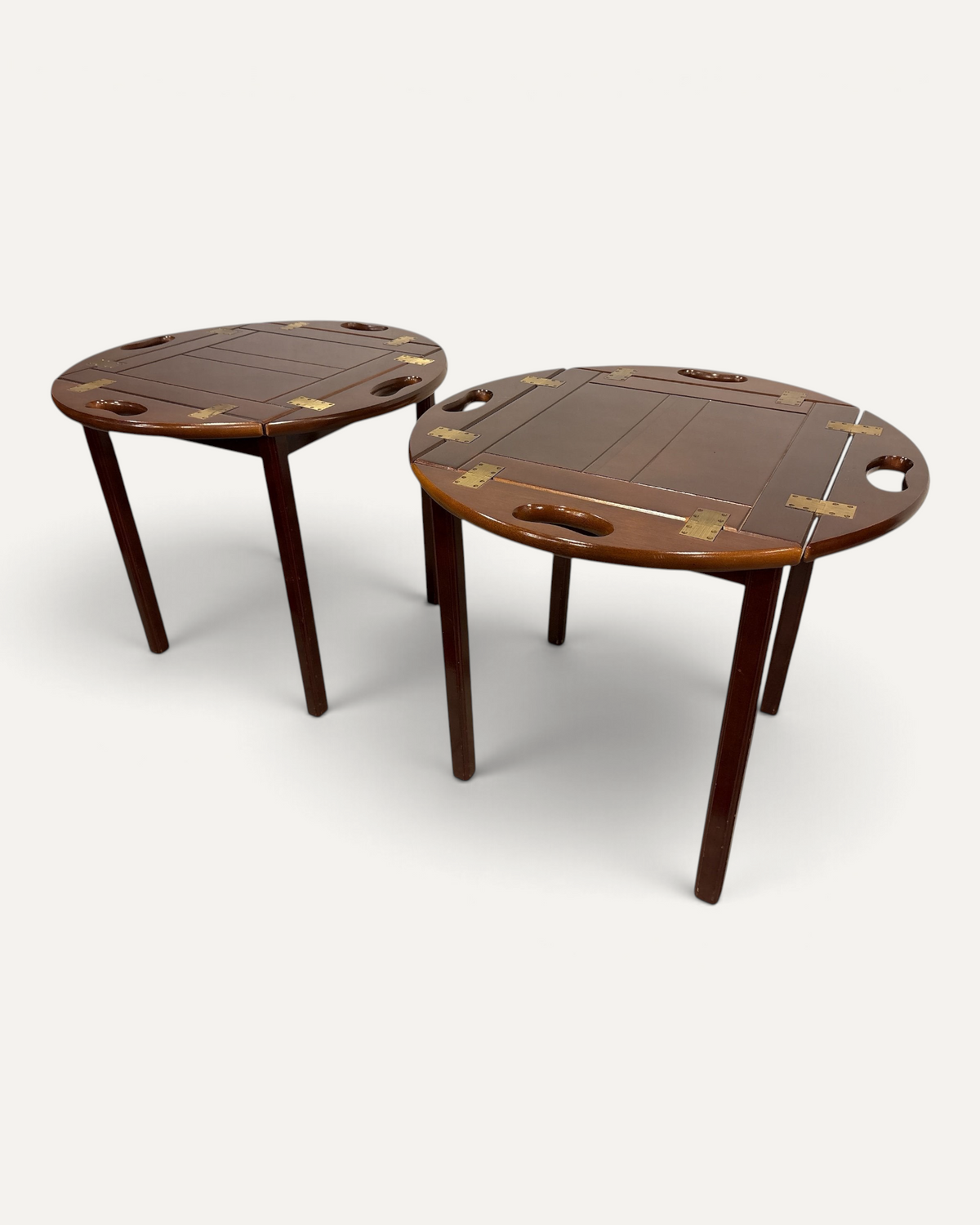 Två butler's sidobord i mahogny – bild 4 – Chesterhome