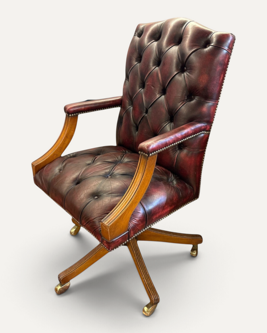 Engelsk Chesterfield snurrstol i oxblood läder, 1960-tal – Chesterhome