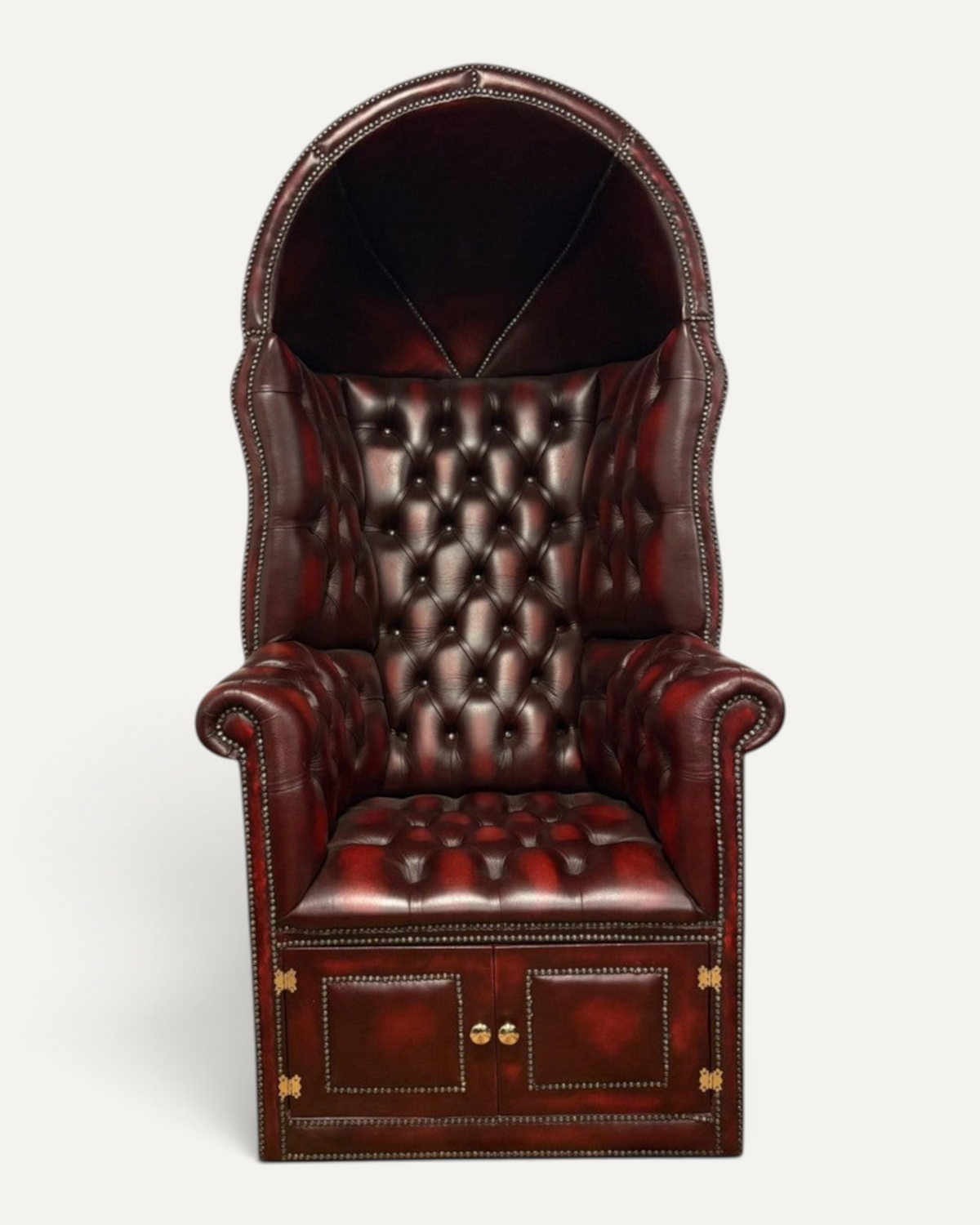 Porter's Chair i oxblood läder med förvaring – bild 2 – Chesterhome