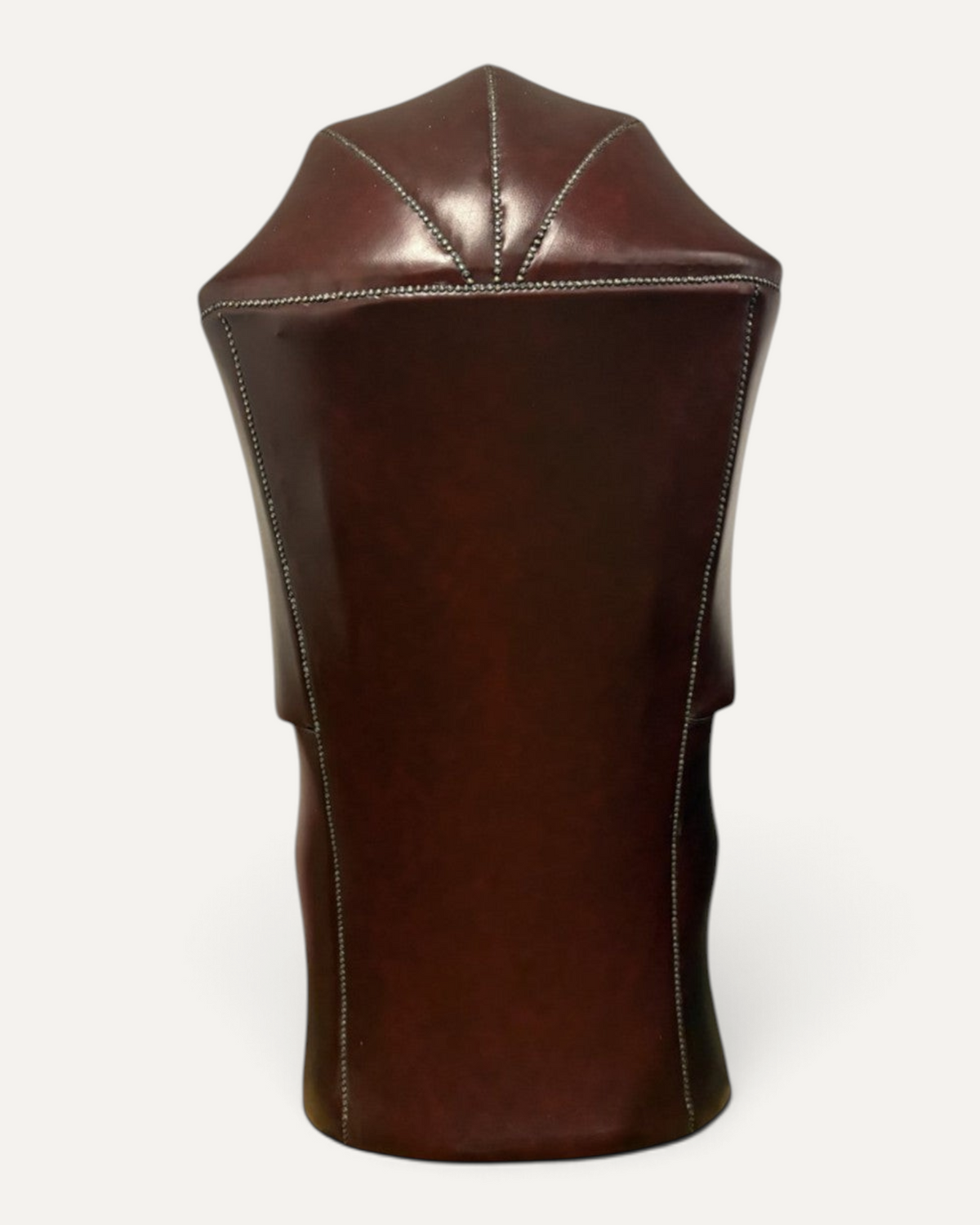 Porter's Chair i oxblood läder med förvaring – bild 4 – Chesterhome